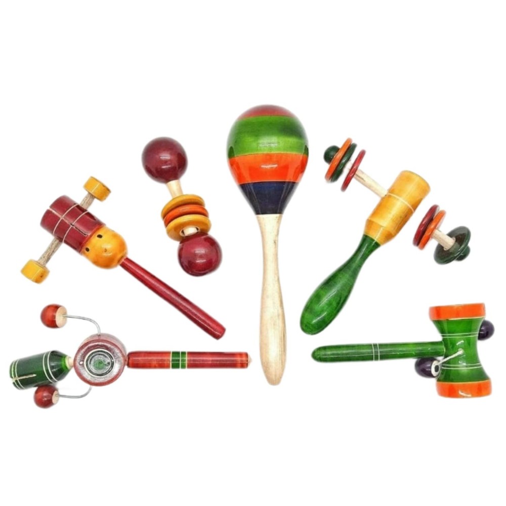 WOODEN RATTLE SET 