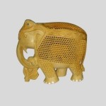 WOODEN ELEPHANT SHOWPIECE/HOME DECORATIVE ITEMS/ WOODEN HANDICRAFT/ ELEPHANT STATUE