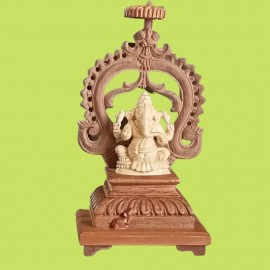 WOODEN VELLERUKKA GANESHA  STATUE