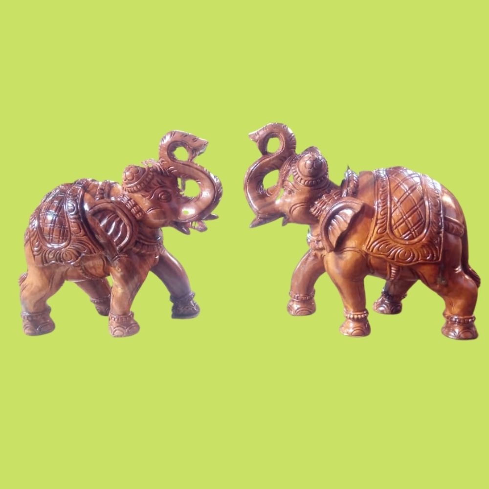 WOODEN ELEPHANT SET