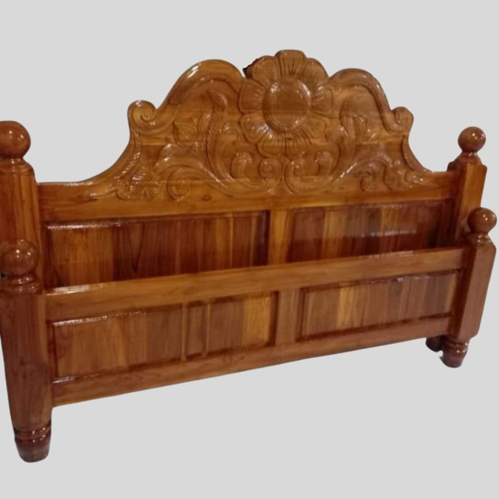 KING SIZE WOODEN CARVING COT