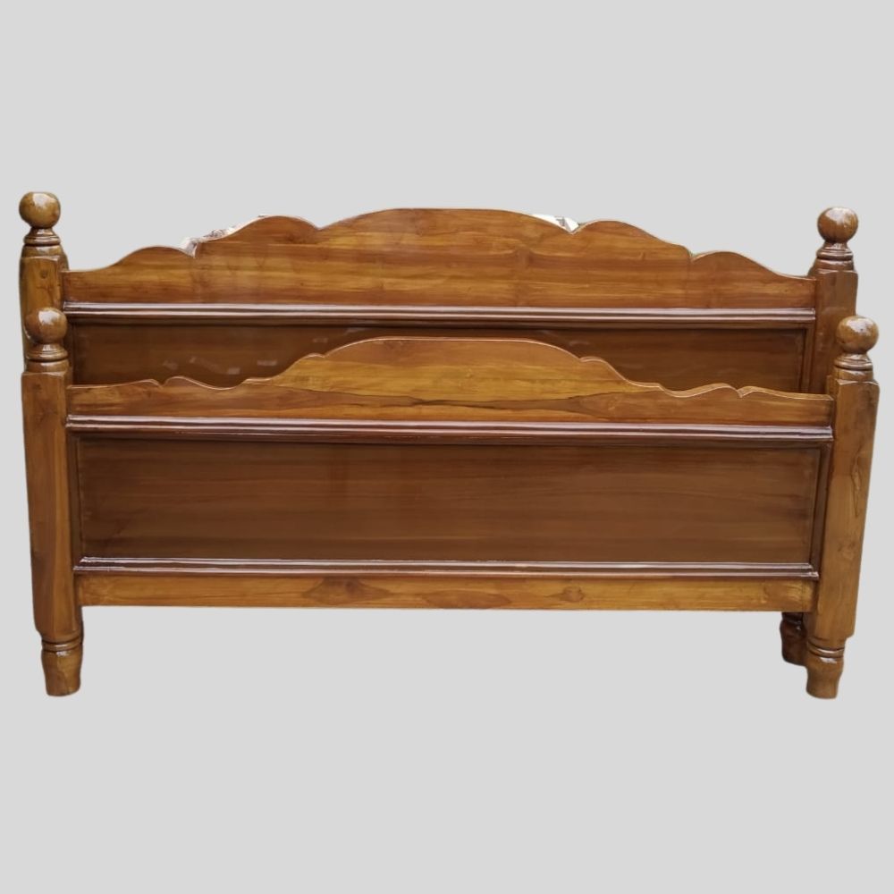 KING SIZE WOODEN COT