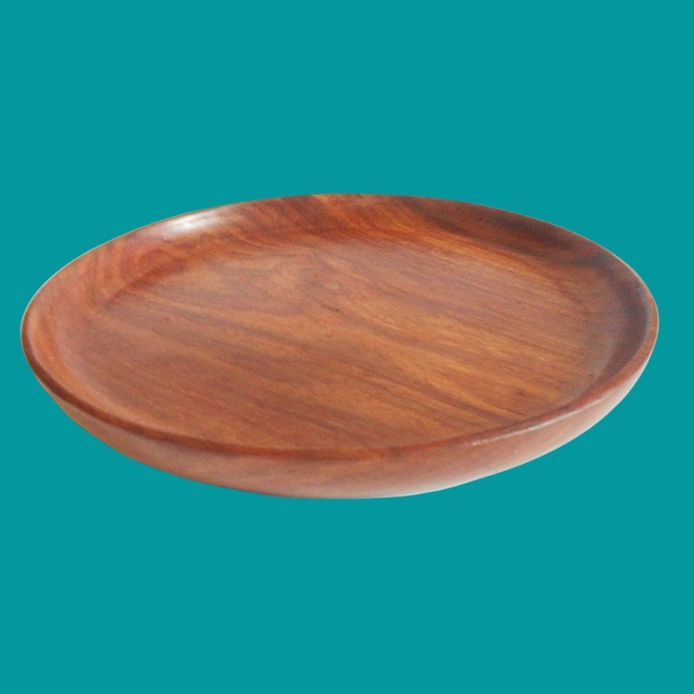 WOODEN PLATES